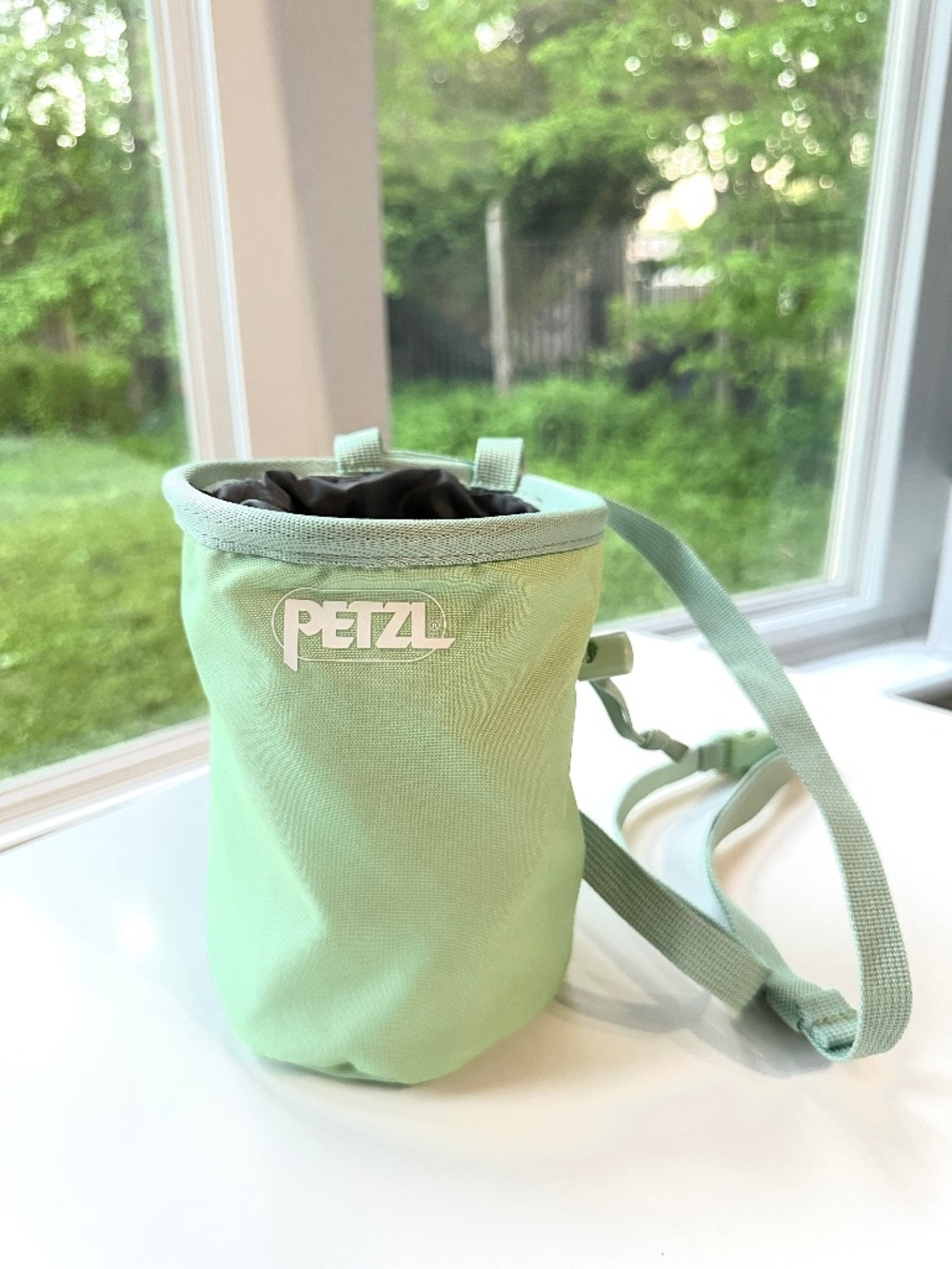 NWT Petzl BANDI Classic Round Jade Green Chalk Bag with Belt